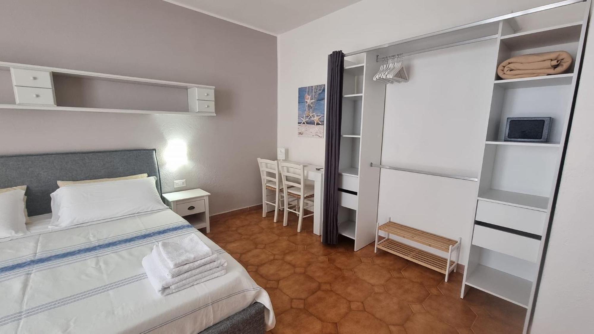 Il Piccolo Giardino Rooms & Breakfast Villasimius Exterior photo